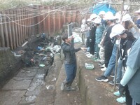 発掘調査の場所を見学しました