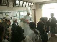 給食委員会からお礼の言葉をおくりました